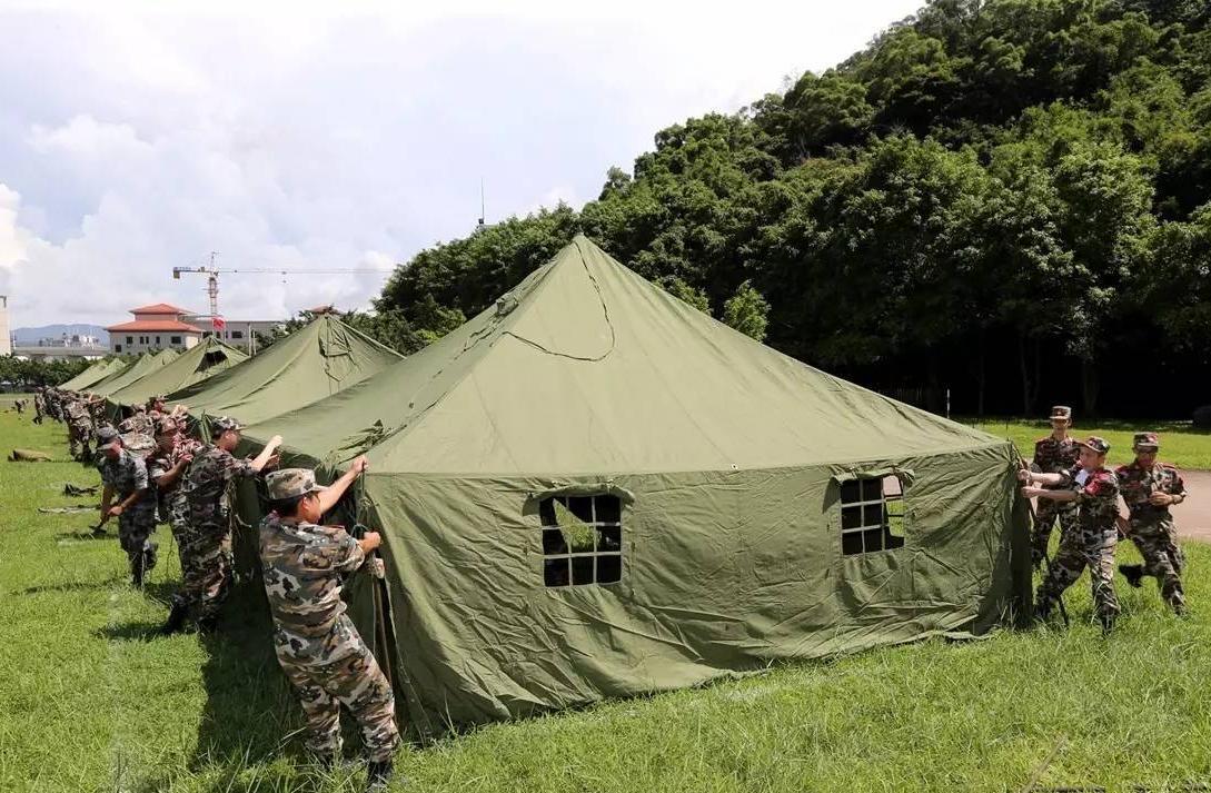 军用野营装备